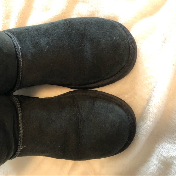UGG Boots Black, Women, Size 7 - Picture 4 of 9
